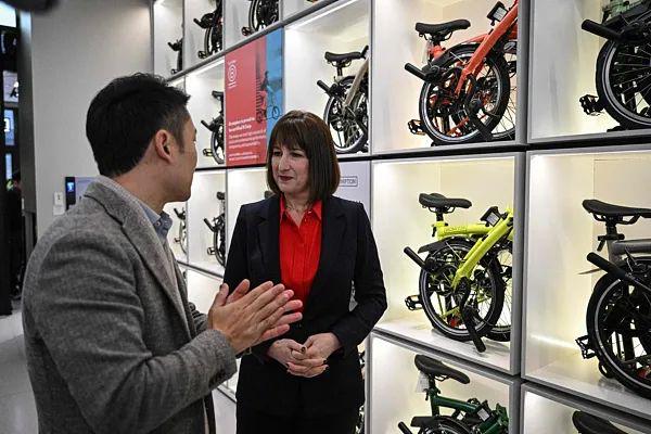 兴启网 \＂以中国现在的实力，就算美国报复，英国也不能断联呀\＂